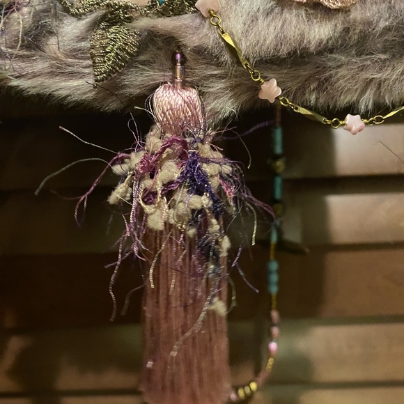 Mary Frances mauve(pink) fur and tassel bag - Picture 7 of 8